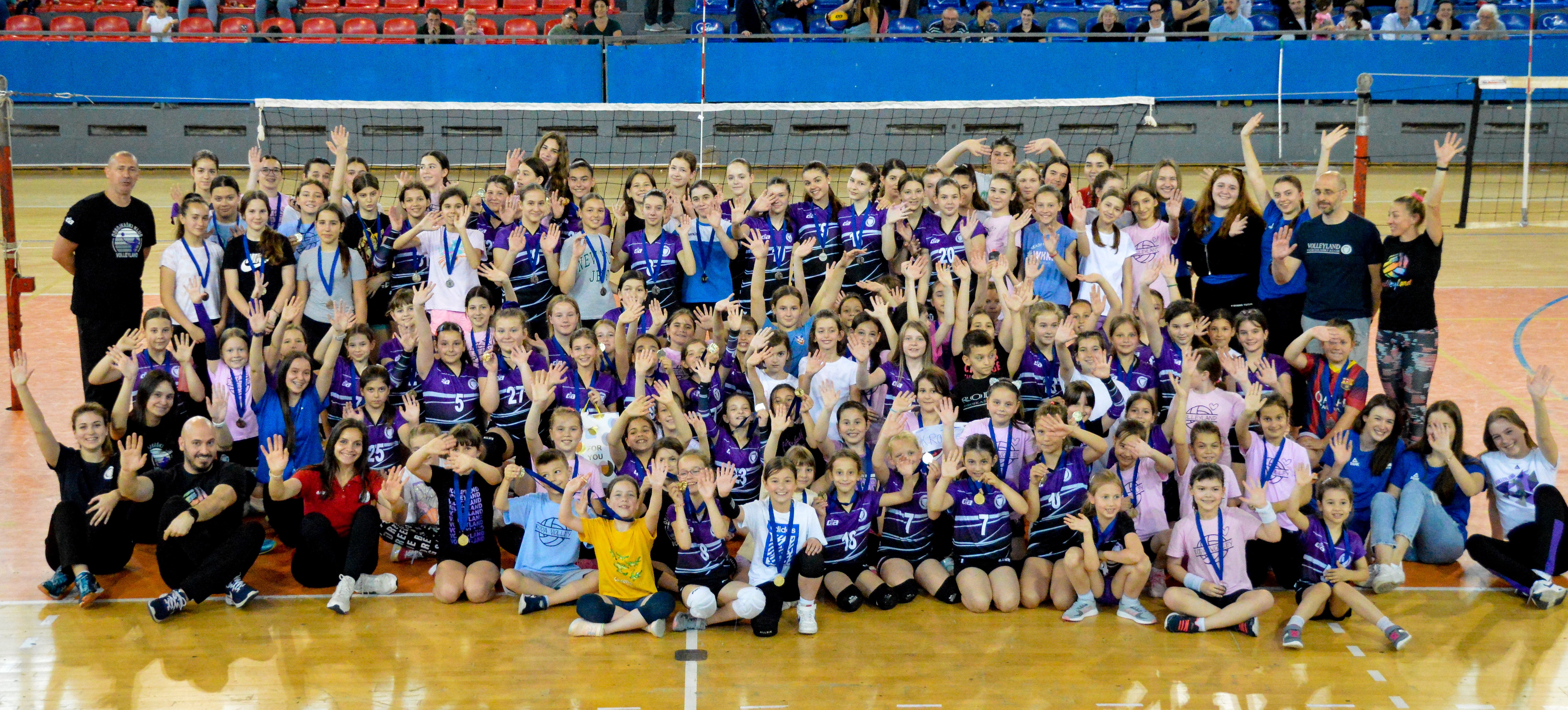 Upis novih članova u škole odbojke